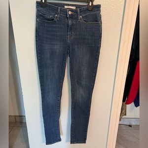 Levi 711 skinny